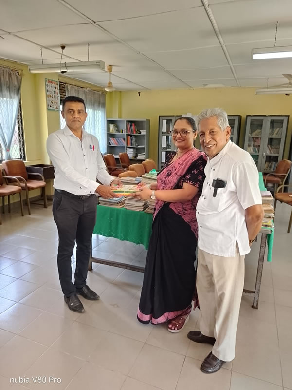 Library book donation program Epitamulla primary school kurunegala (2)
